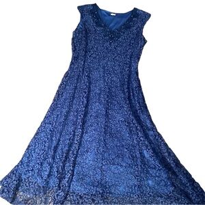 REBA SIZE L/XL DRESS SEE MEASUREMENTS